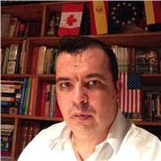 Profesor con experiencia en clases de inglés, español para extranjeros, derecho y traducciones